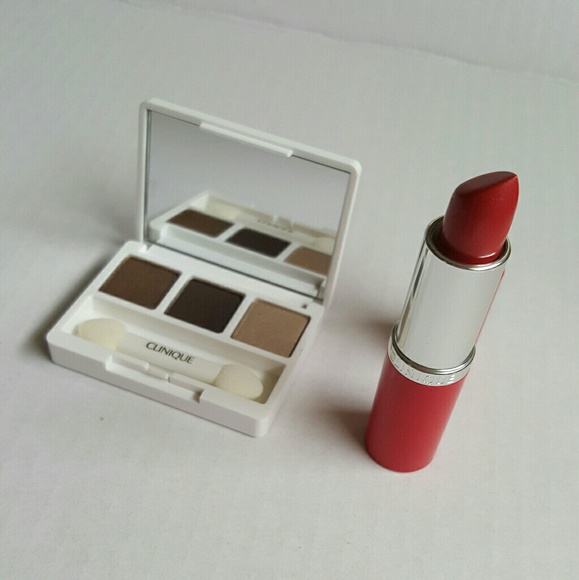 🆕 Clinique Makeup - Picture 1 of 3