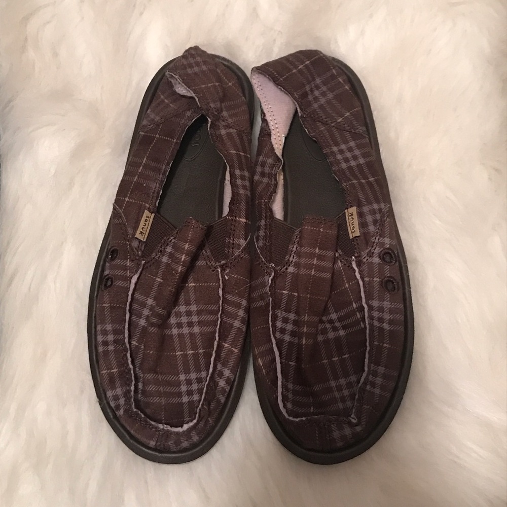 Sonuk plaid flats slip on shoes NWOT