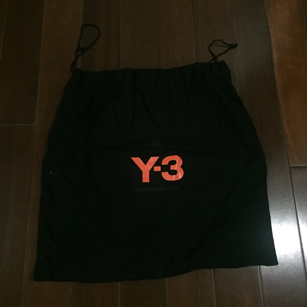 Y–3 dust bag