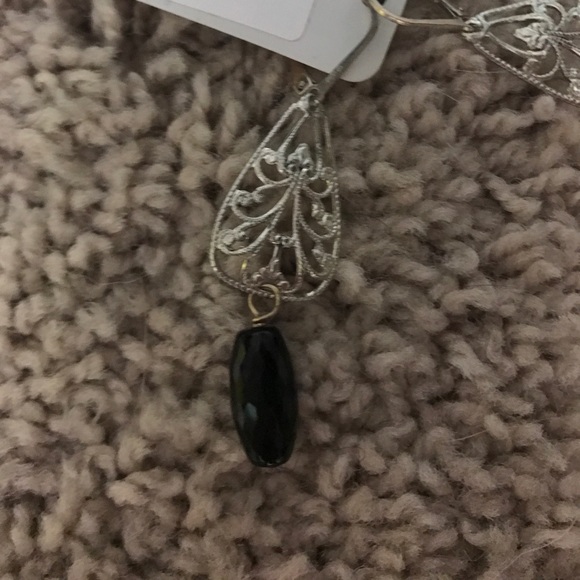 Molly Beads Dangling Earrings - Picture 3 of 3