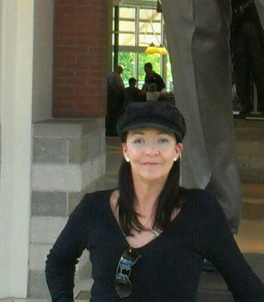 Meet your Posher, Brenda