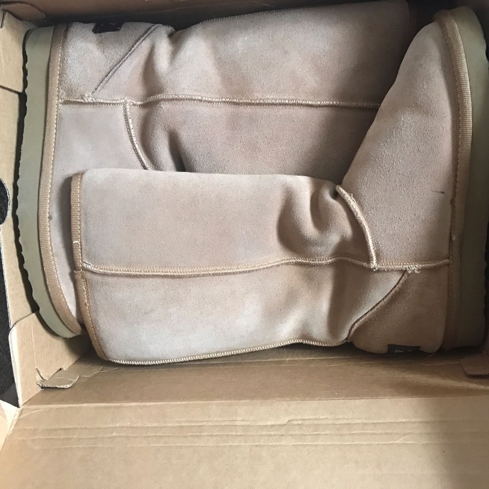 Vintage UGG boots Tall chestnut 6