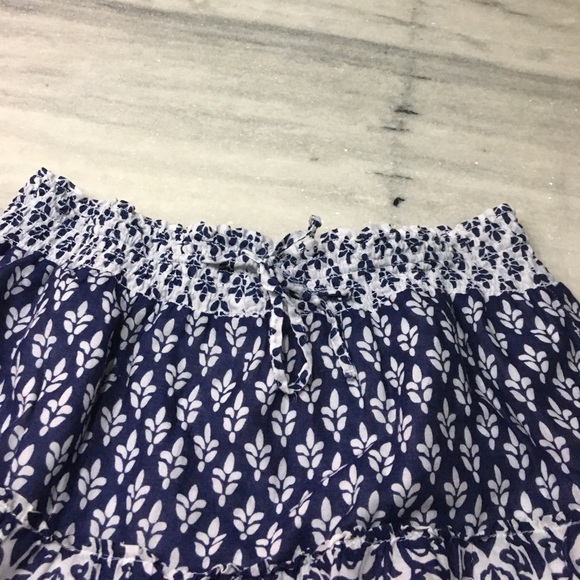 Old Navy skirt blue and white. - Picture 2 of 4