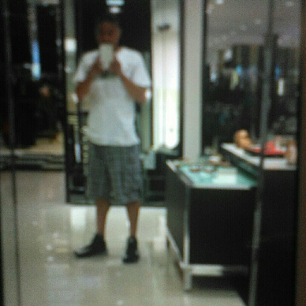 Meet your Posher, Askisa