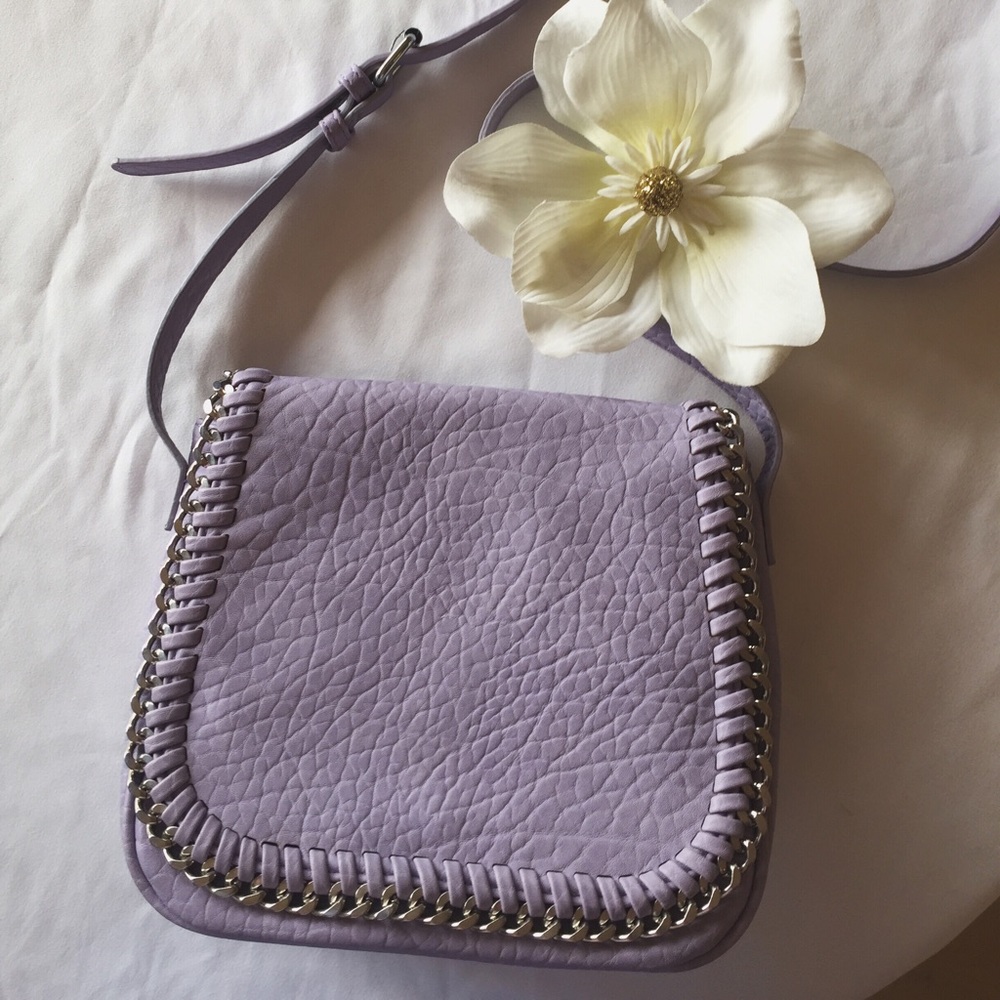 SALE 💋 NEW Lavender cross body bag