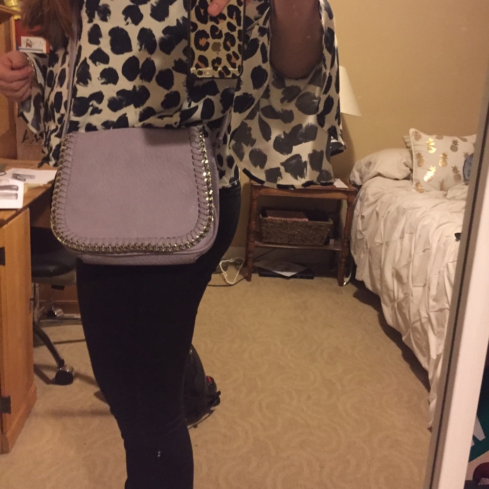 SALE 💋 NEW Lavender cross body bag - Picture 4 of 4