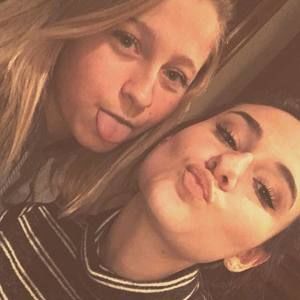 Meet your Posher, Chloe