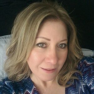 Meet your Posher, Veronica