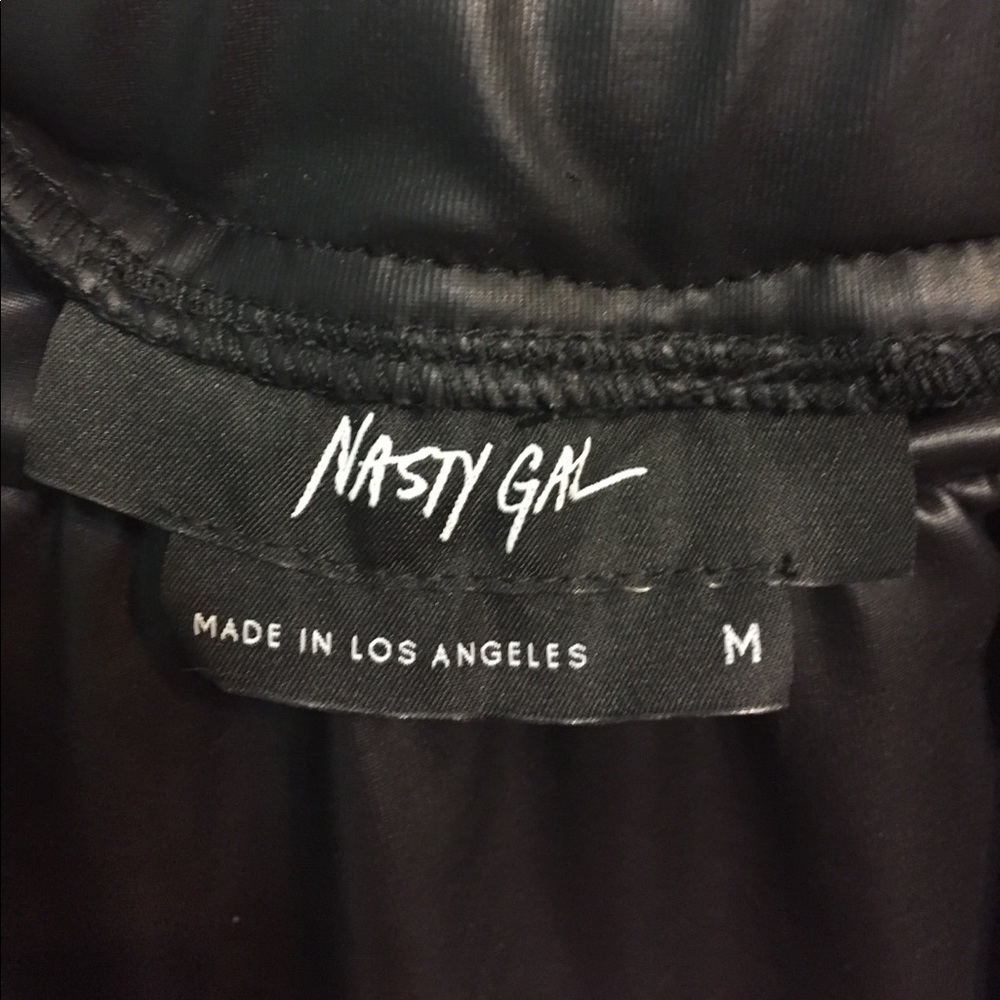 NWOT BLACK faux LEATHER MINI SKIRT LACE nasty gal - Picture 6 of 6