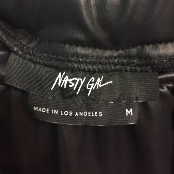 NWOT BLACK faux LEATHER MINI SKIRT LACE nasty gal - Picture 6 of 6