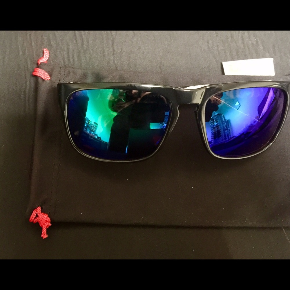 New Quiksilver and watch bundle
