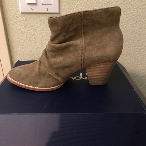 Splendid Shoes - Flash Sale Splendid Rodeo Ankle Boots