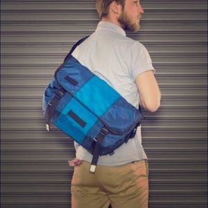 🌦Final Price ☀️Timbuk2 Waterproof Messenger Bag