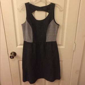 The Limited Dress - Black & White