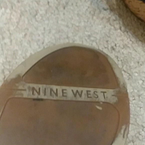 Nine west heals - Picture 3 of 4