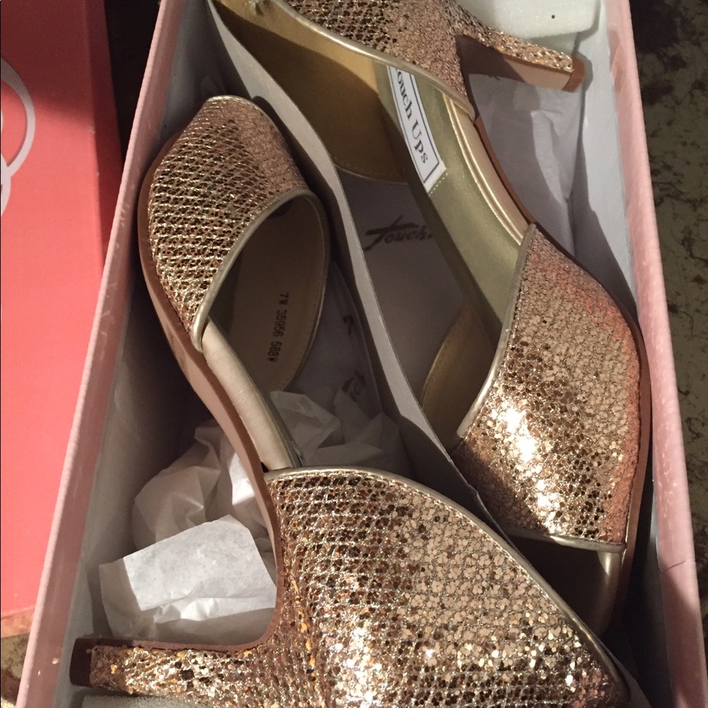 Got for my wedding day, but could not wear them.