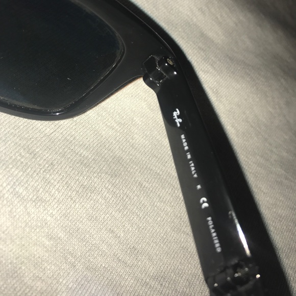 Ray-Ban polarized folding wayfarer glasses - Picture 4 of 4