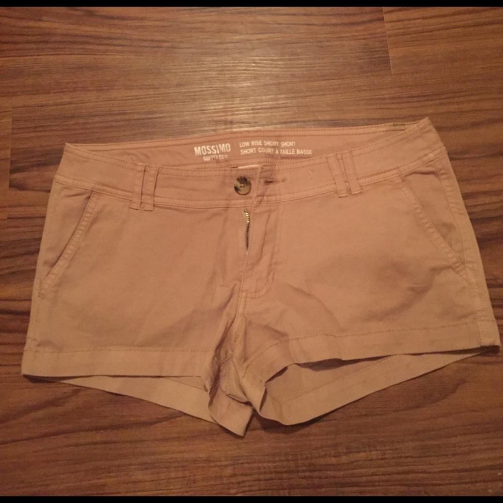 Cute dark kaki shorts