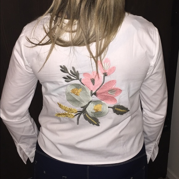 Zara white shirt with floral back medium and large - Picture 1 of 3
