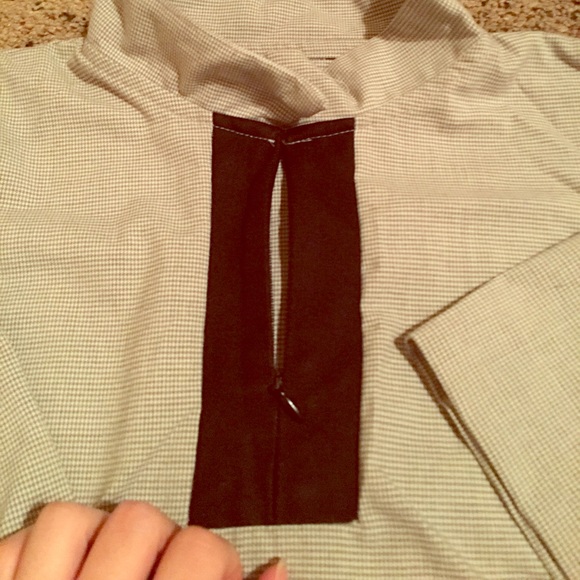 Crop top - Picture 3 of 4