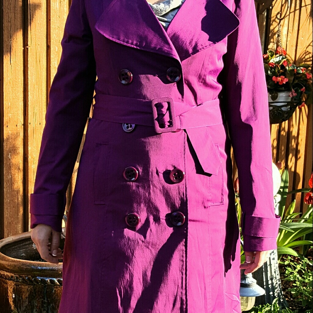 Vertigo by Paris Raincoat. Size M