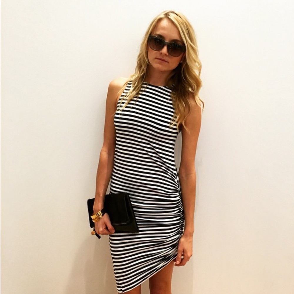 Ava Sky Dress Kamali ⚫️⚪️