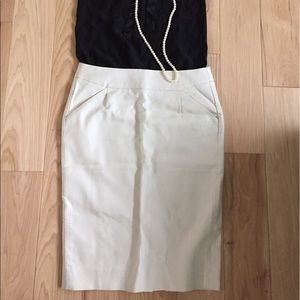 Summer pencil skirt new with tag.