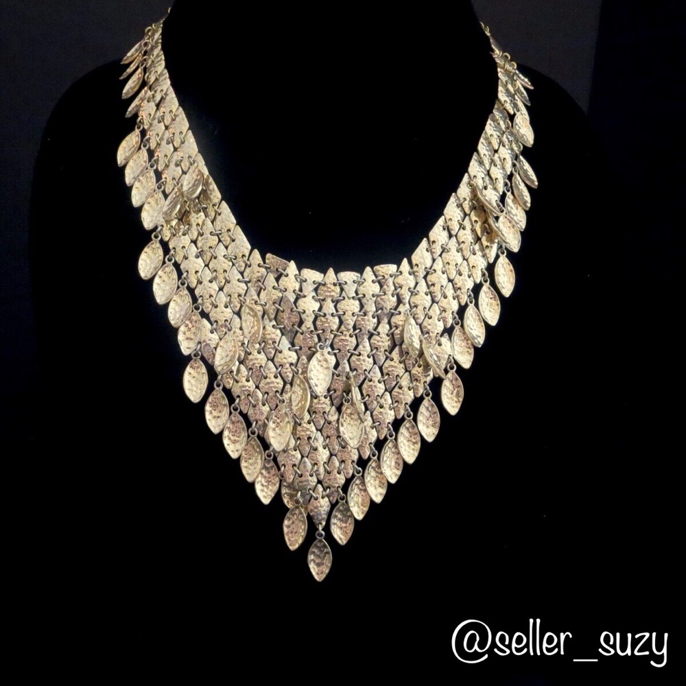 Kendra Scott Gold Tanay Bib Necklace