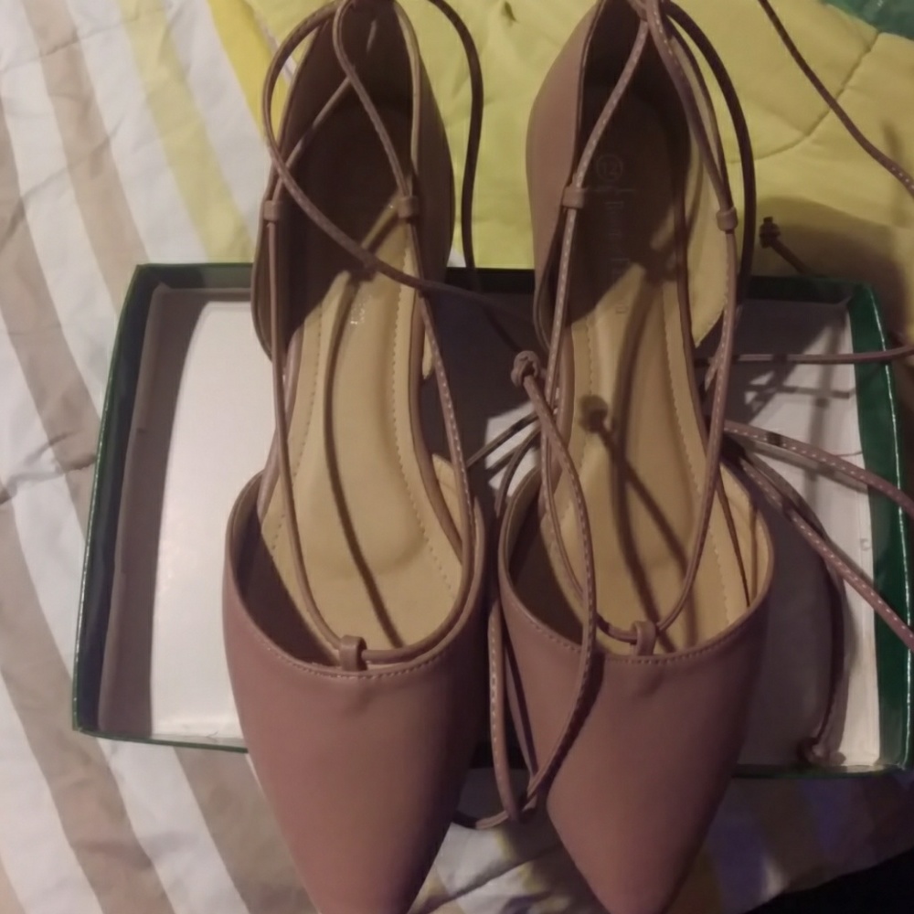 Room of Fashion pointed toe flats