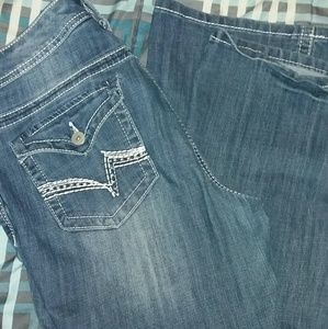 Vanity Curvy Jeans