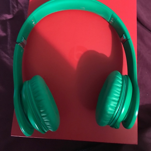 Green beats - Picture 1 of 4