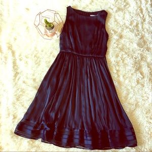 Luxe By Carmen Marc Valvo Navy Dress