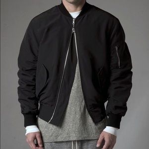 Black bomber jacket XL