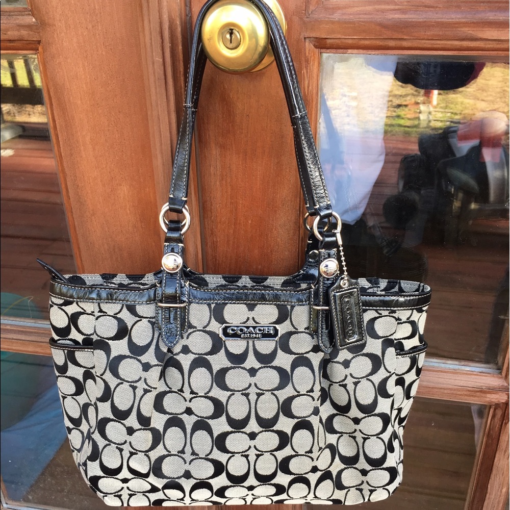 Coach Signature Tote