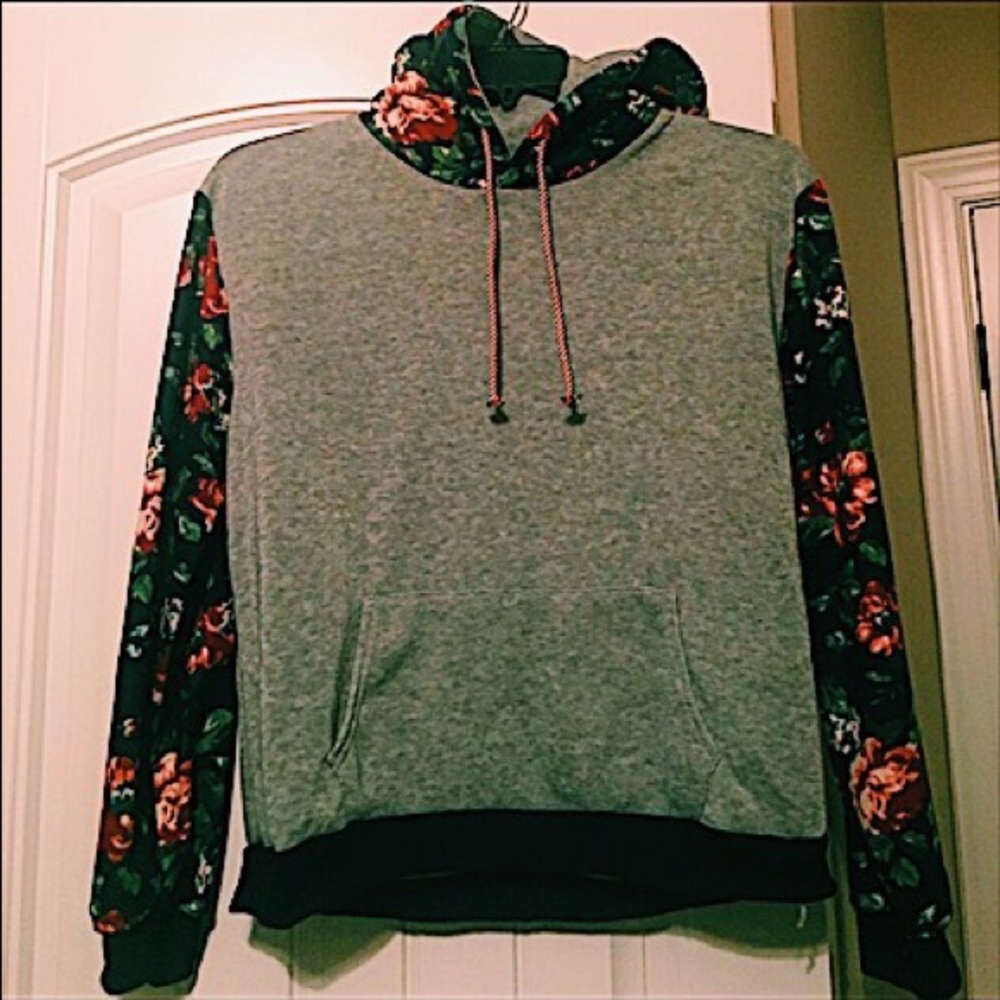 SOLD OUT Floral Print Front Pocket Preppy Hoodie