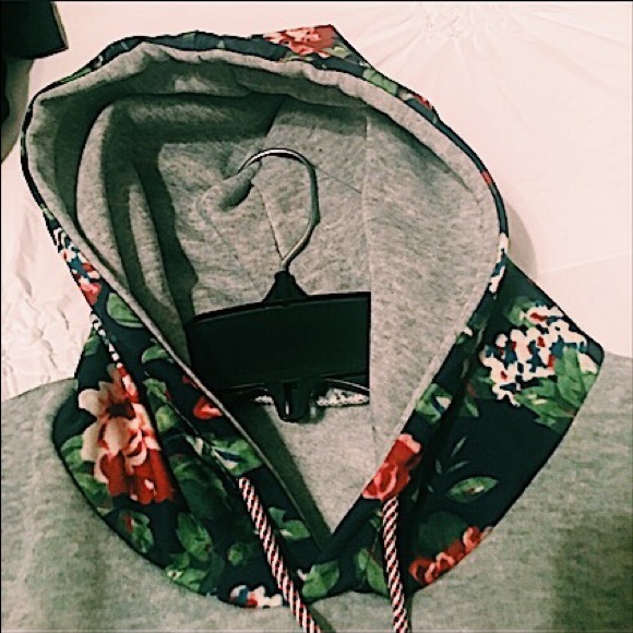 SOLD OUT Floral Print Front Pocket Preppy Hoodie - Picture 2 of 3