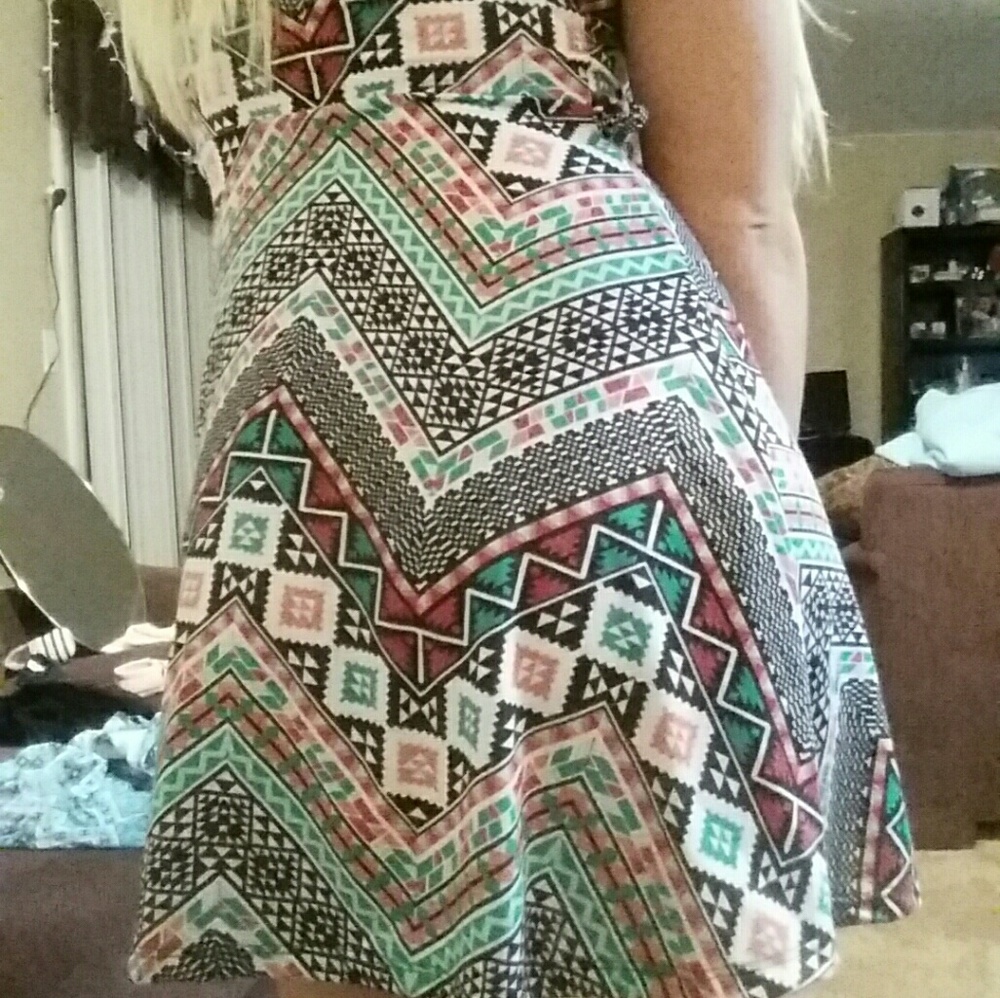 AZTEC DRESS - Picture 2 of 4