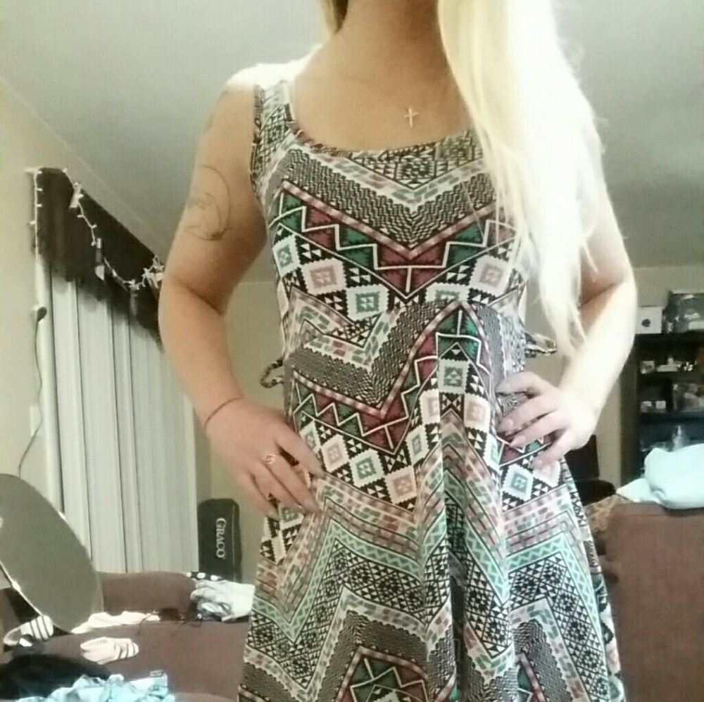 AZTEC DRESS - Picture 4 of 4