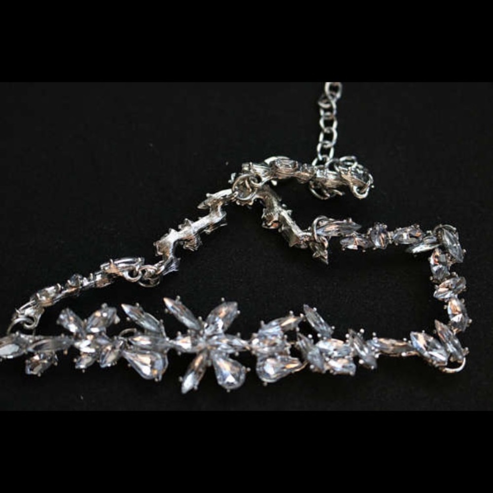 Wedding Sparkly Crystal Silver Choker.