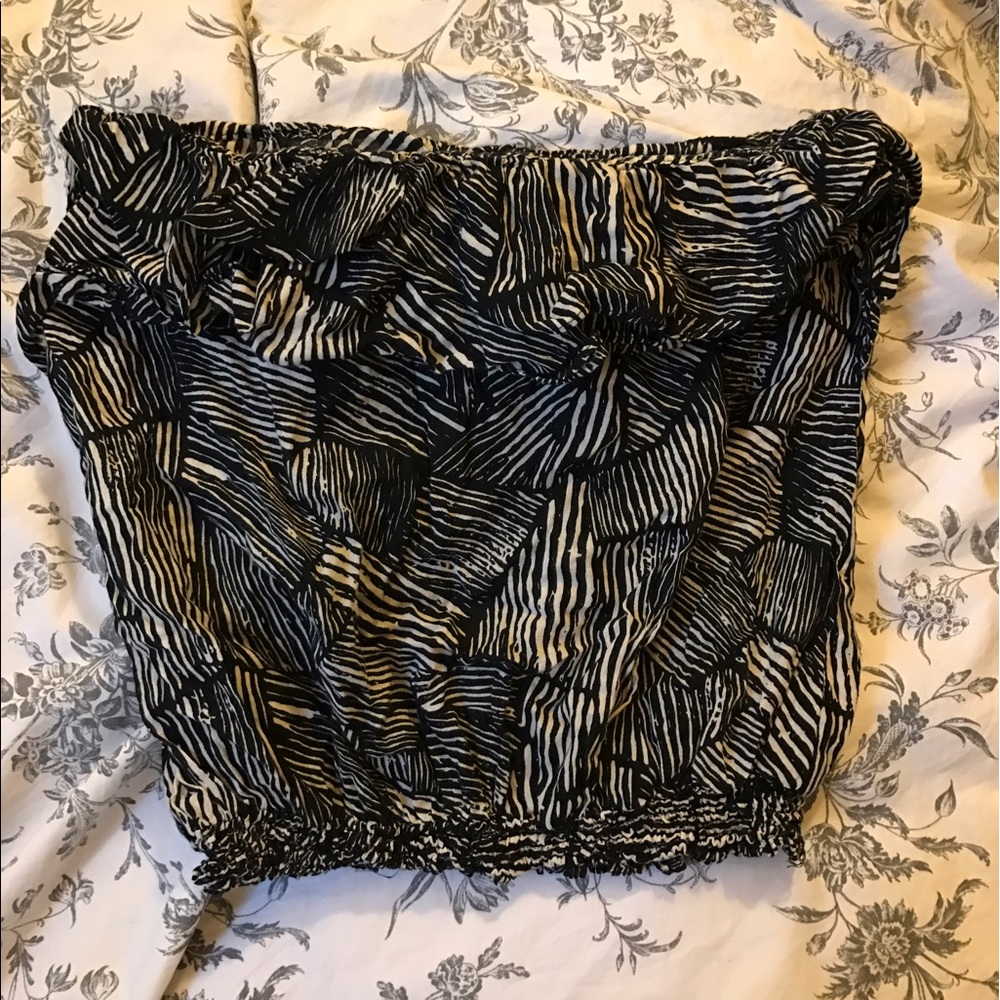 Tube top with striped zebra pattern