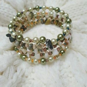 Handcrafted memory wire bracelet