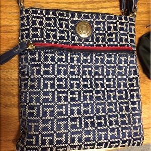 Tommy Hilfiger Crossbody