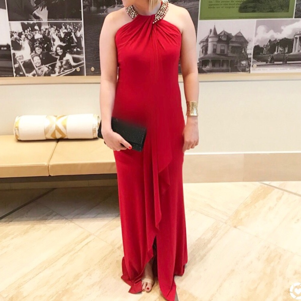 Halter evening dress. Red. By Eliza J