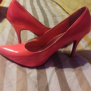 Pointed Toe heel