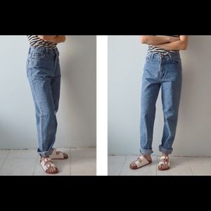 Levi's Original 90s Vintage Mom Jean