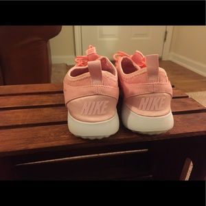 nike pink juvenate