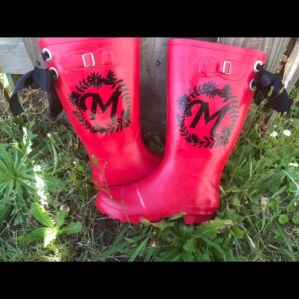 Season ending sale Custom rain boots matching  🎀 - Picture 3 of 8