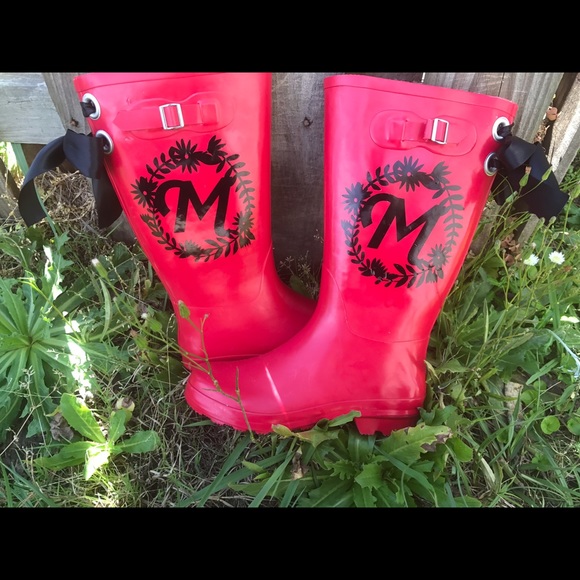 Season ending sale Custom rain boots matching 🎀 - Picture 3 of 8