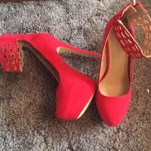 Brand New JustFab Platform Heels Sz. 8.5
