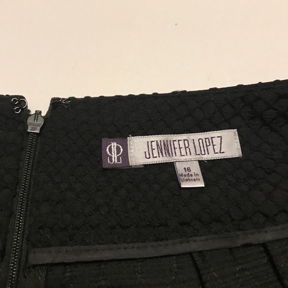 Textured Flare Skirt - Picture 6 of 9